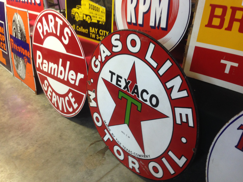 Illustration for article titled Vintage Signs Part 2